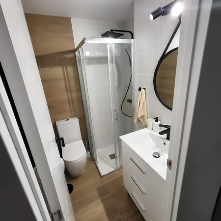 Sea View Luxury Victoria Apartament