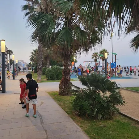 Sea View Luxury Victoria 公寓 托雷维耶哈