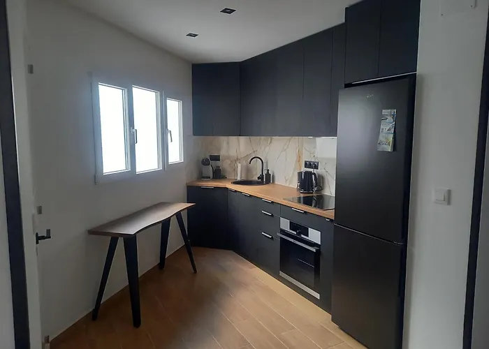 Sea View Luxury Victoria *