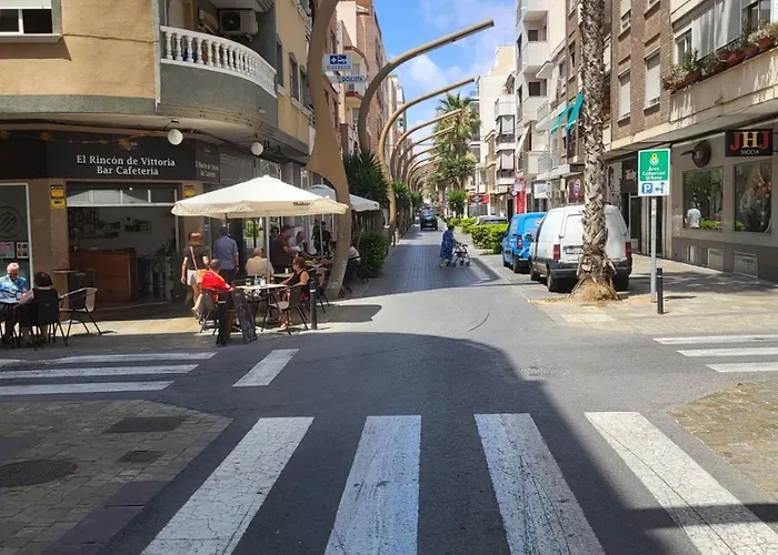 Sea View Luxury Victoria Apartment